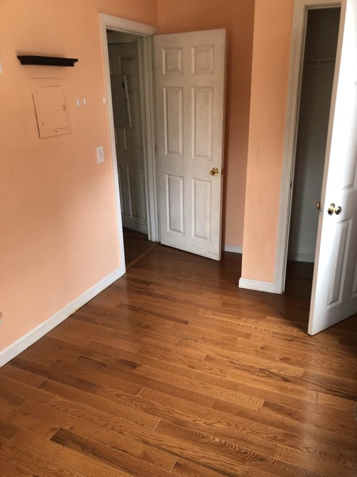 822 Huntington Ave - Photo 3 of 10