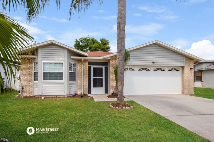 4837 Jamaica Ln - Photo 3 of 16