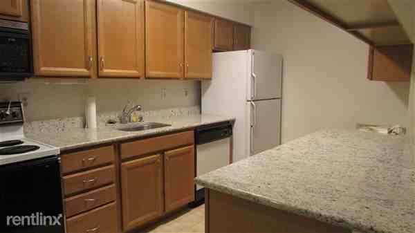 8 Marsham Ct - Photo 3 of 9