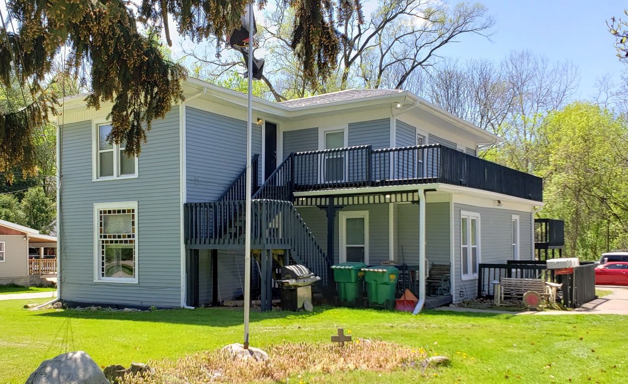 329 N Broadway St #C - Photo 3 of 18