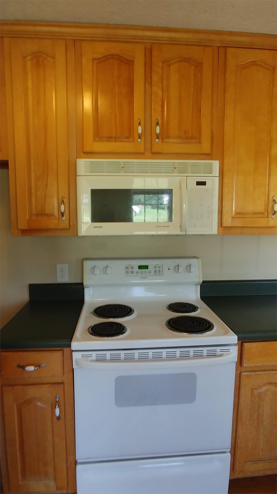 55 Zachary Dr #1 - Photo 3 of 7