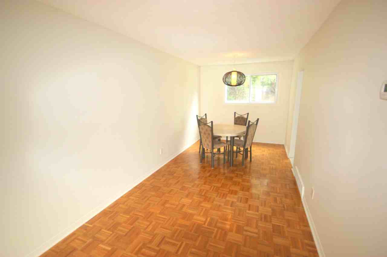 2508 Autumn Hill Cres - Photo 3 of 12