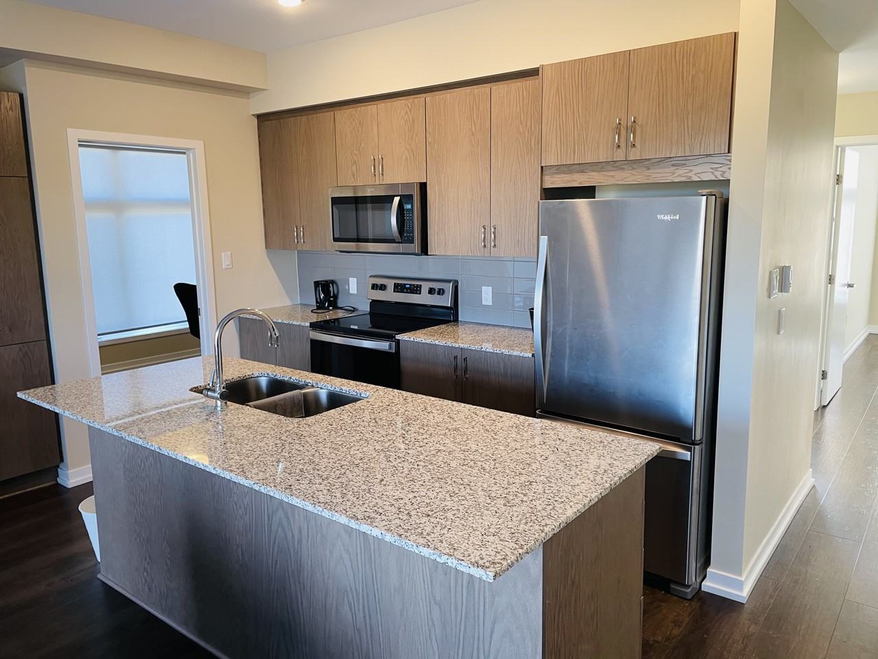 207 Citiplace Dr Unit H - Photo 3 of 11