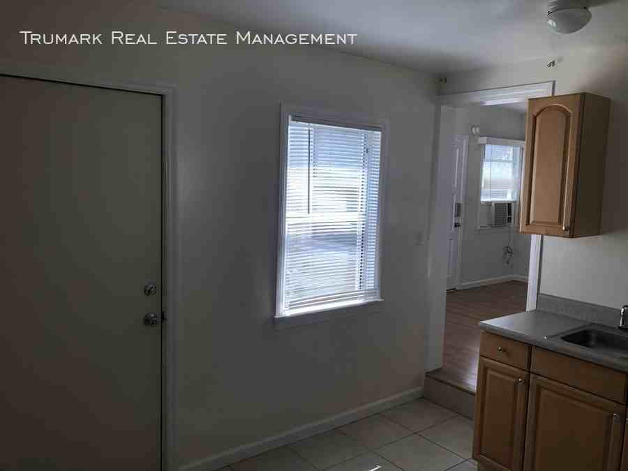 927 E Lexington Dr #A - Photo 2 of 13