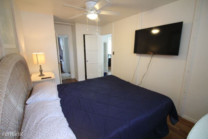 728 Venice Ct - Photo 3 of 21