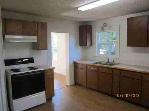 1778 Kintyre St #1778 - Photo 3 of 16