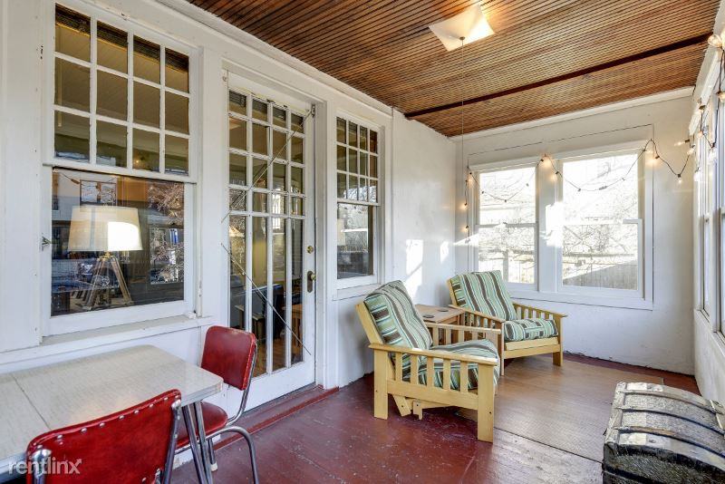 1610 Lagoon Ave - Photo 2 of 17