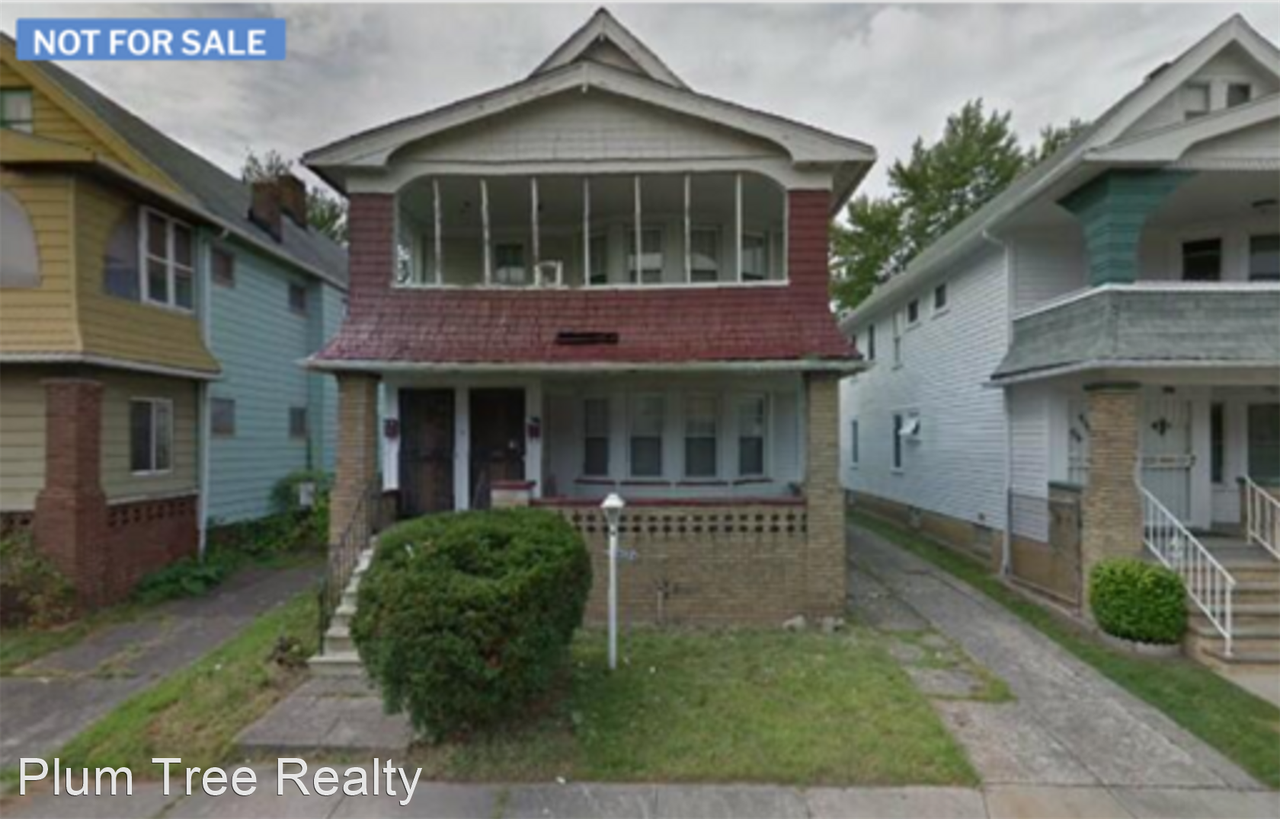 944 946 Paxton Ave Apartments in Forest Hills, Cleveland, OH 44108