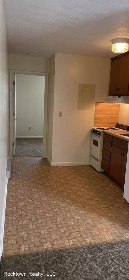 992 Chicago Avenue - Photo 2 of 7