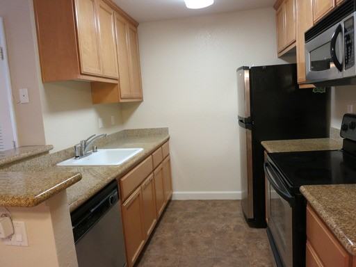 2707 Somerset Park Cir - Photo 2 of 17