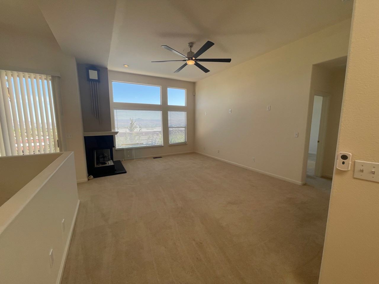 3347 Skyline Blvd - Photo 3 of 23