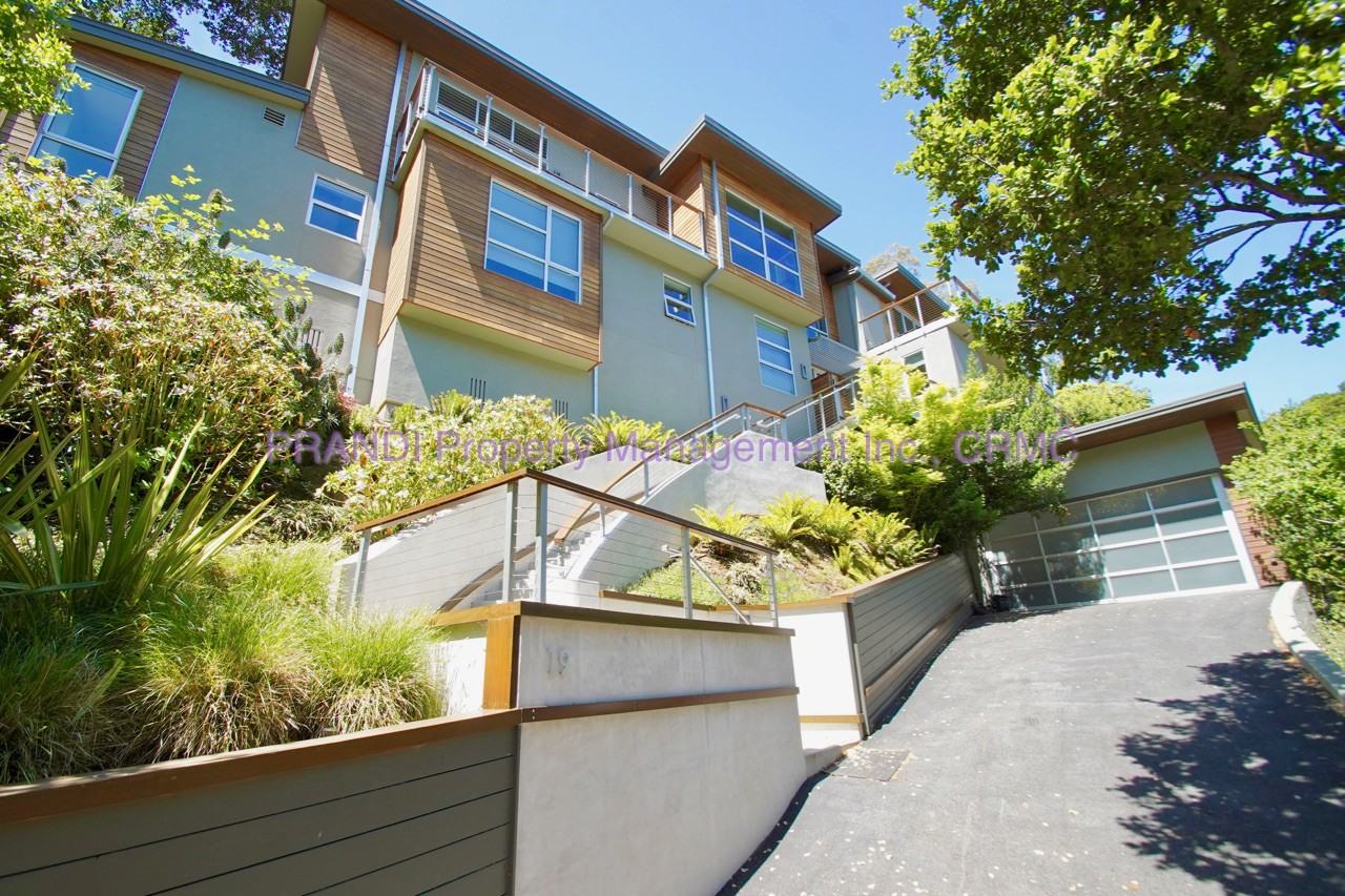 19 Toyon Ln - Photo 3 of 29