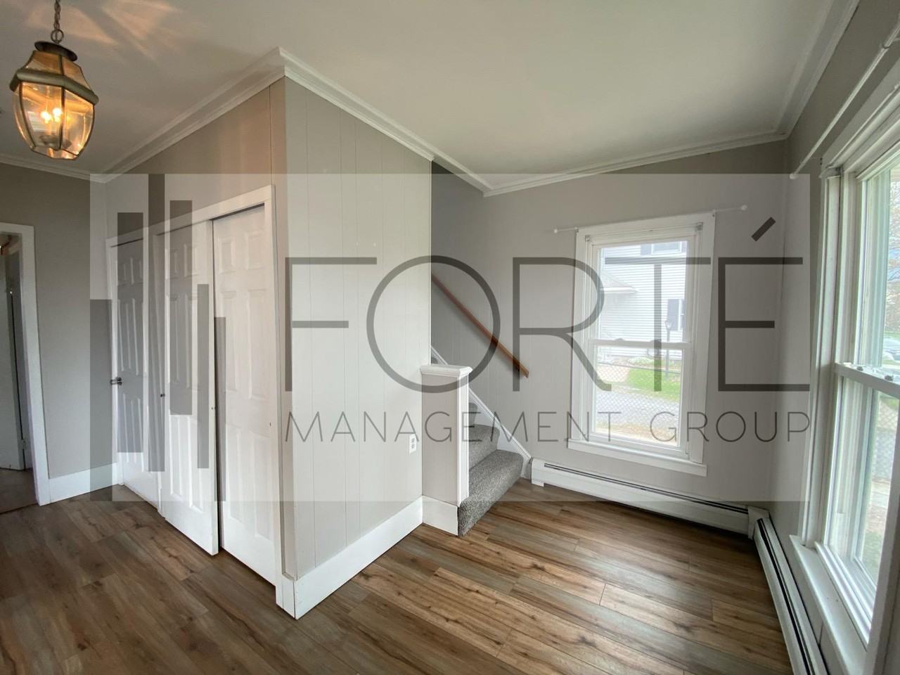 824 State St - Photo 3 of 23