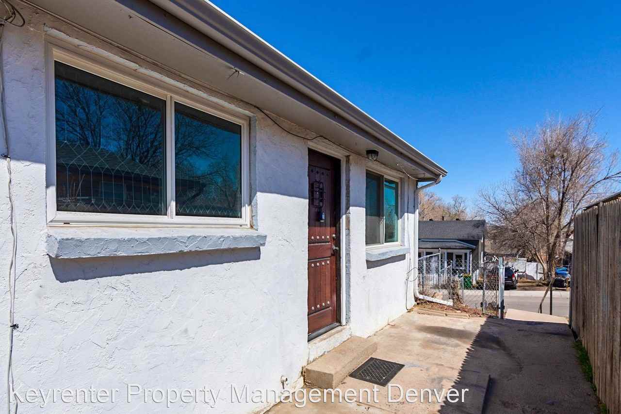 3825 S King St - Photo 2 of 34