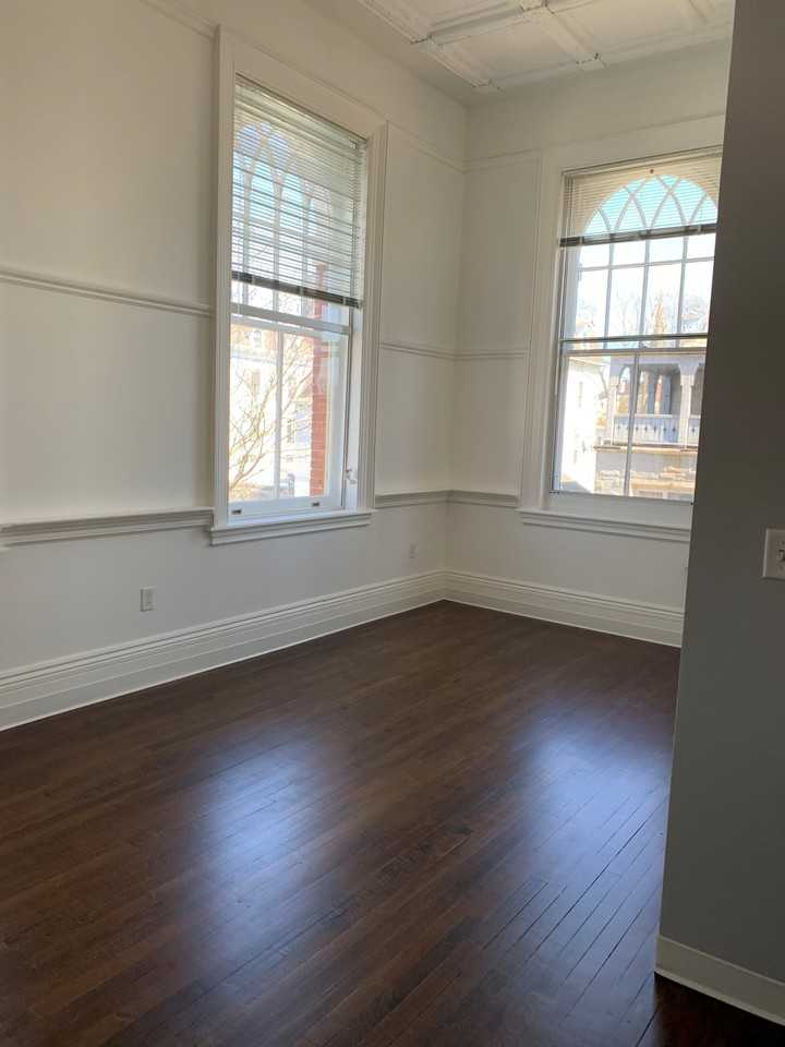 Saint Mary Place - Photo 2 of 4