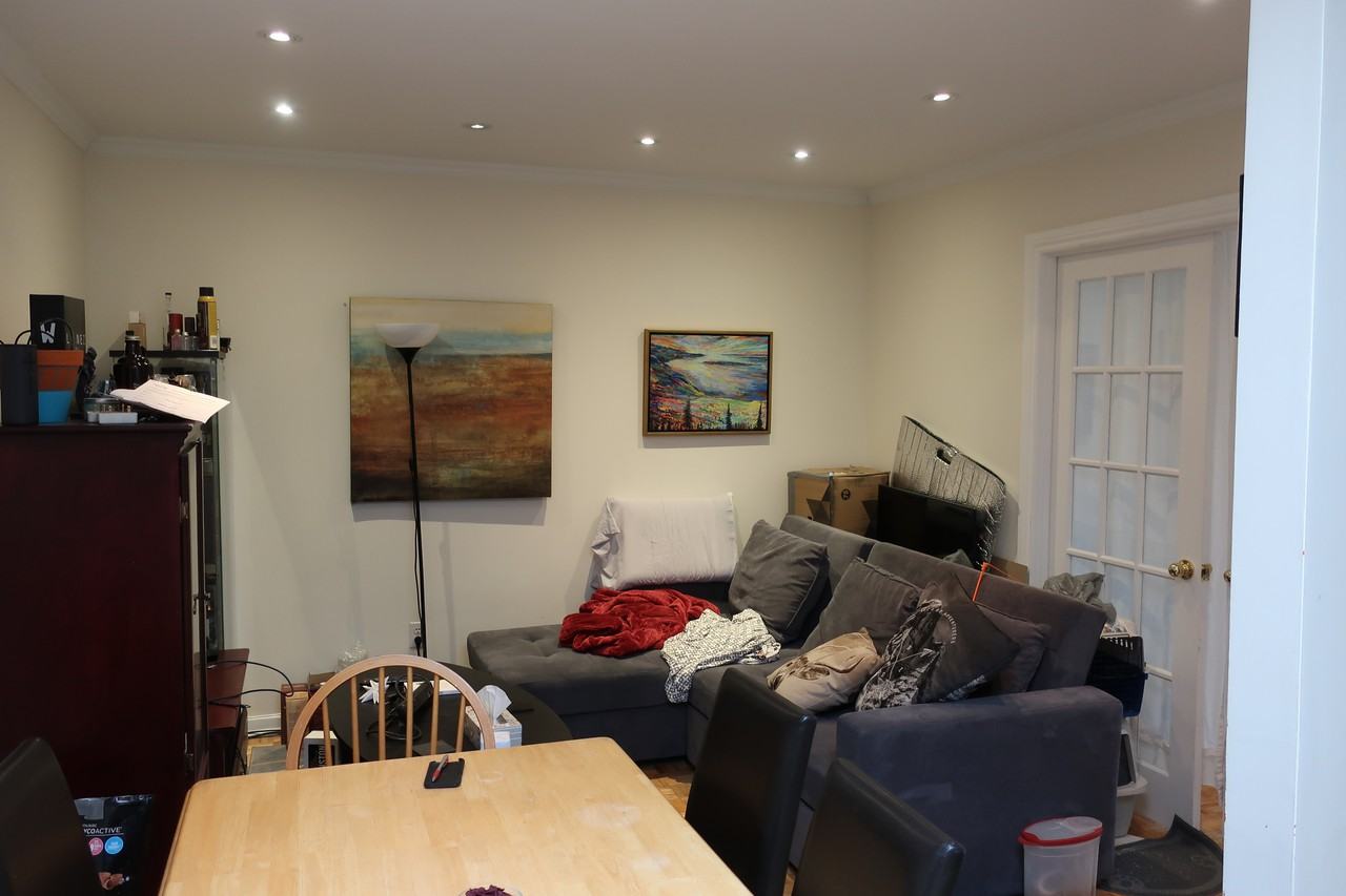 6064 Av Du Parc - Photo 2 of 11