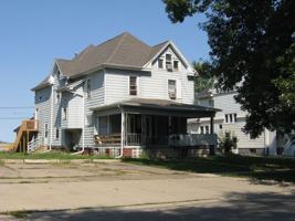 featured image of 122 Leland Ave #3