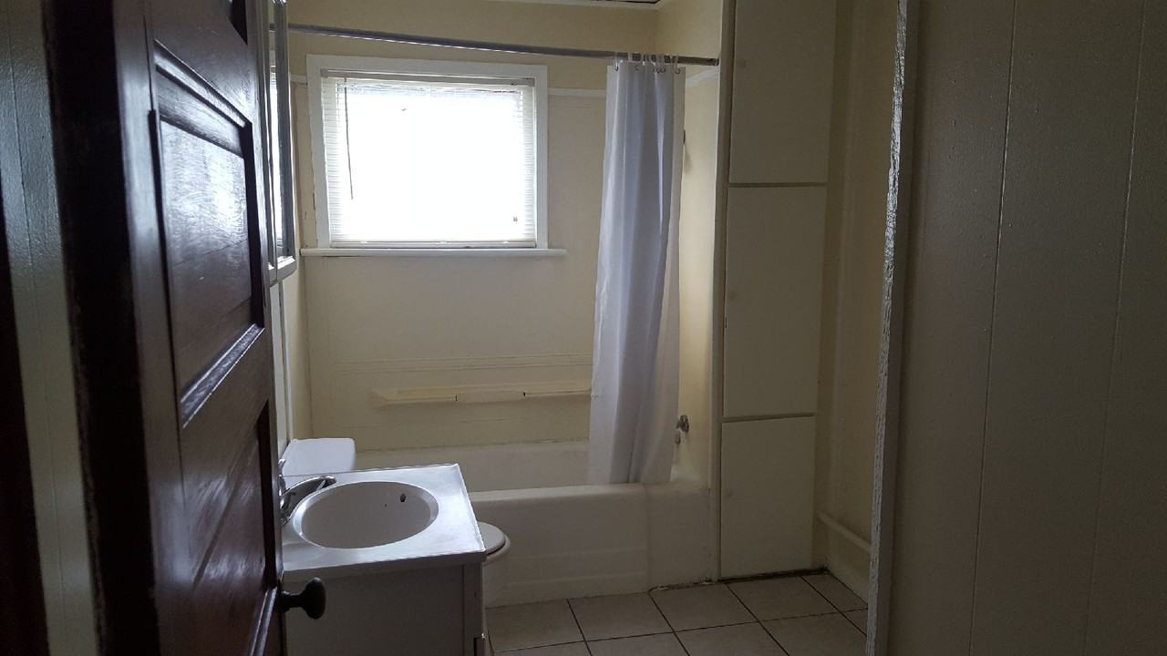 122 Leland Ave #3 - Photo 2 of 24