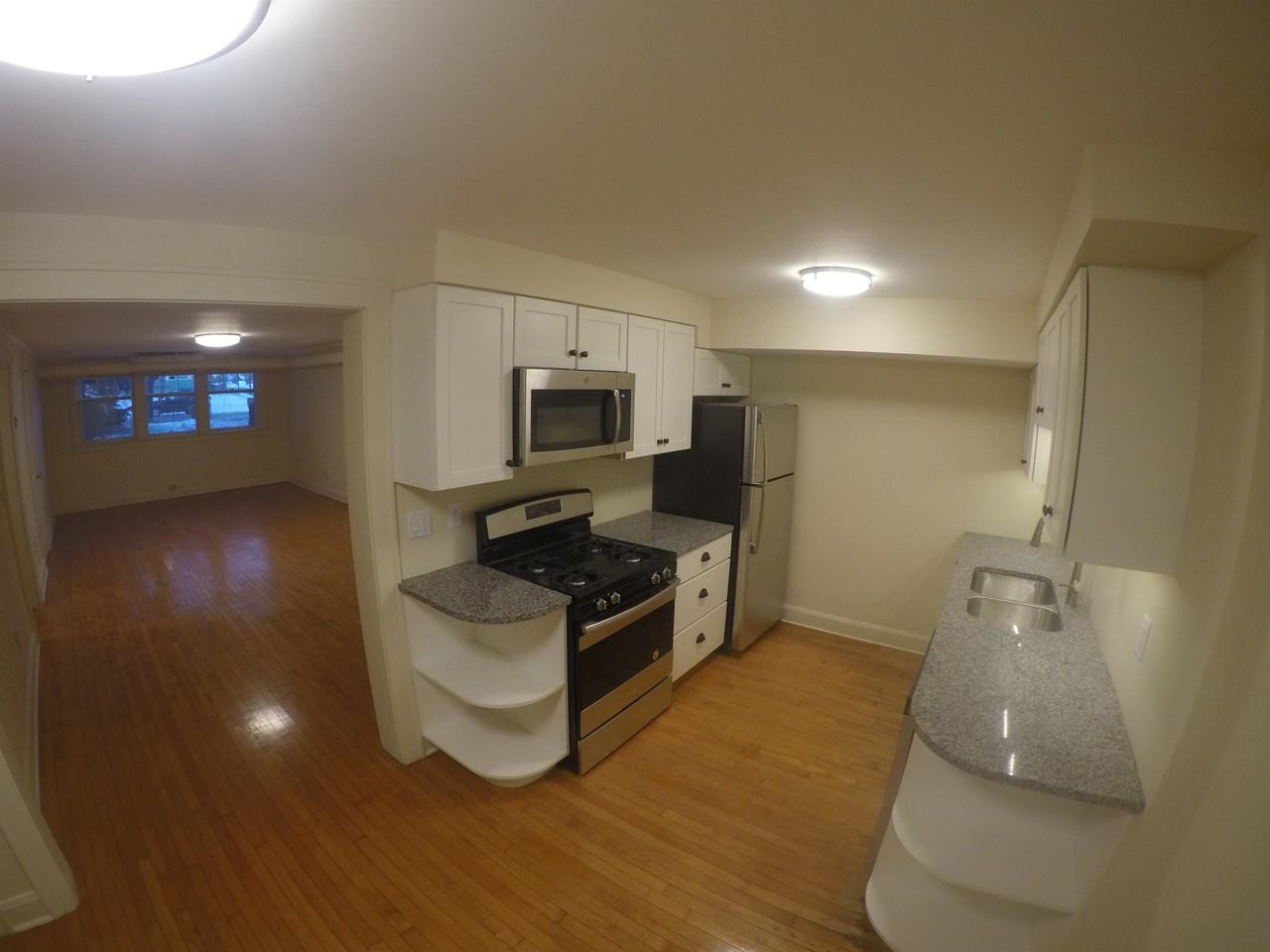 2062 Marshall AvenueApt A #A - Photo 3 of 12