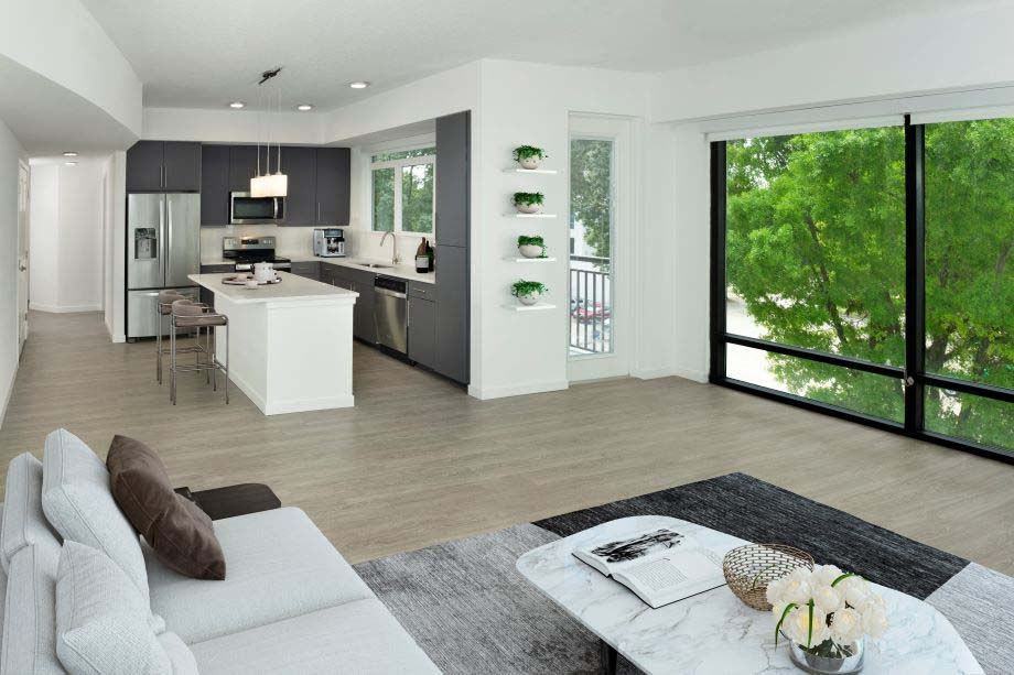 Camden Lake Eola - Photo 5 of 50