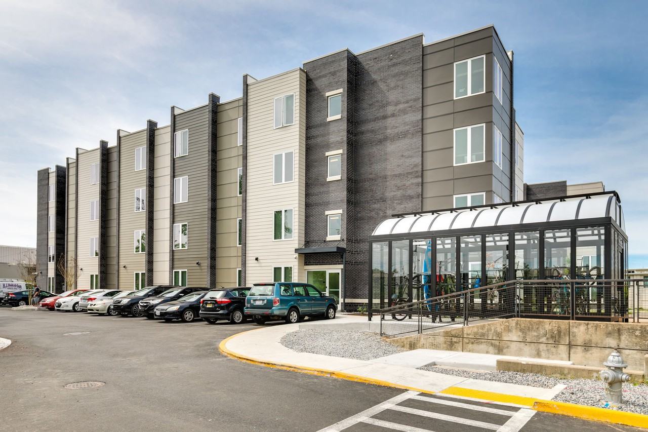 New Manchester Flats - Photo 3 of 38