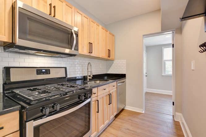 1203 Euclid St Nw #2 - Photo 5 of 28
