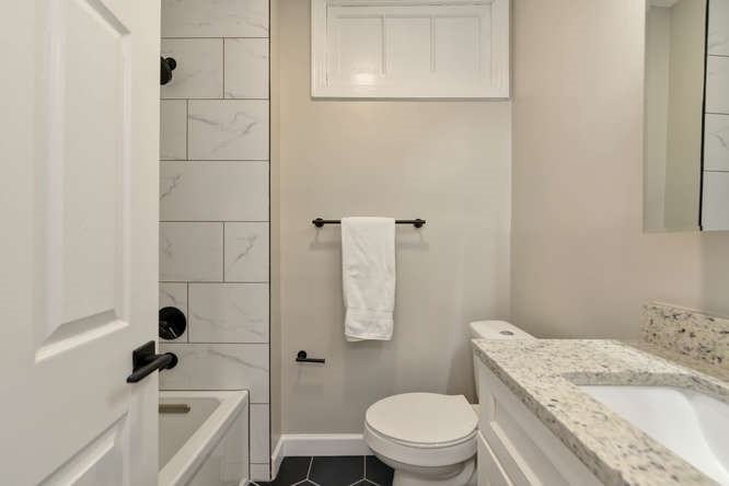 1203 Euclid St Nw #2 - Photo 6 of 28