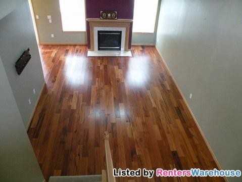 1107 Bergmann Dr - Photo 2 of 10