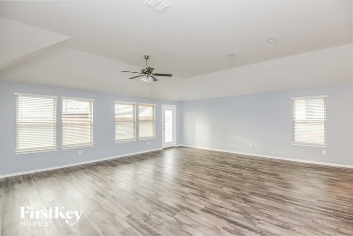 3205 Guyana Rd - Photo 3 of 15