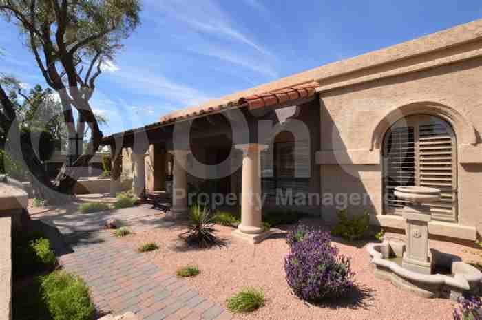 8320 East Vía De La Luna - Photo 2 of 32