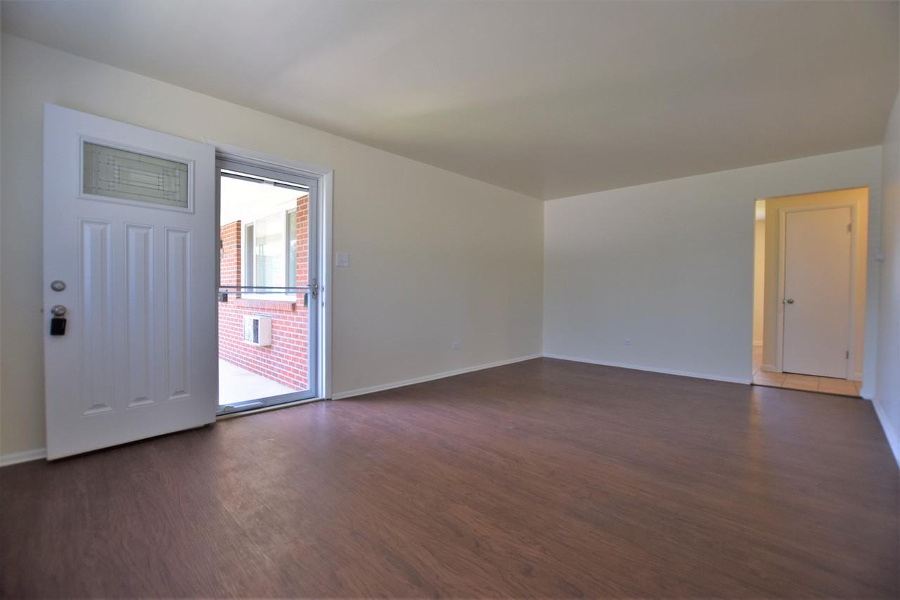 1885 S Clermont St #1885 - Photo 2 of 37