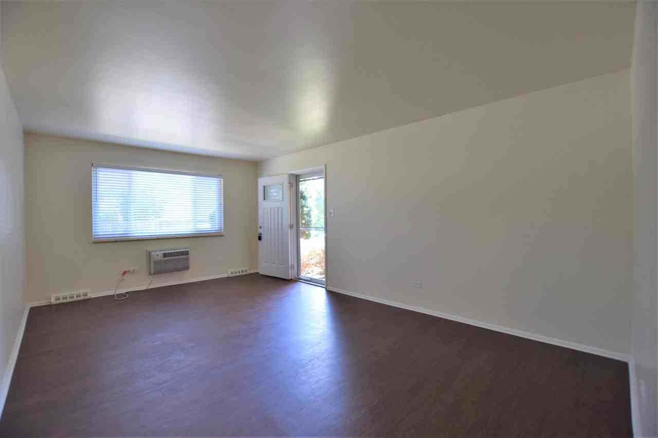 1885 S Clermont St #1885 - Photo 4 of 37