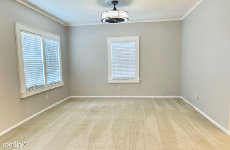 3821 W Swann Ave - Photo 3 of 11