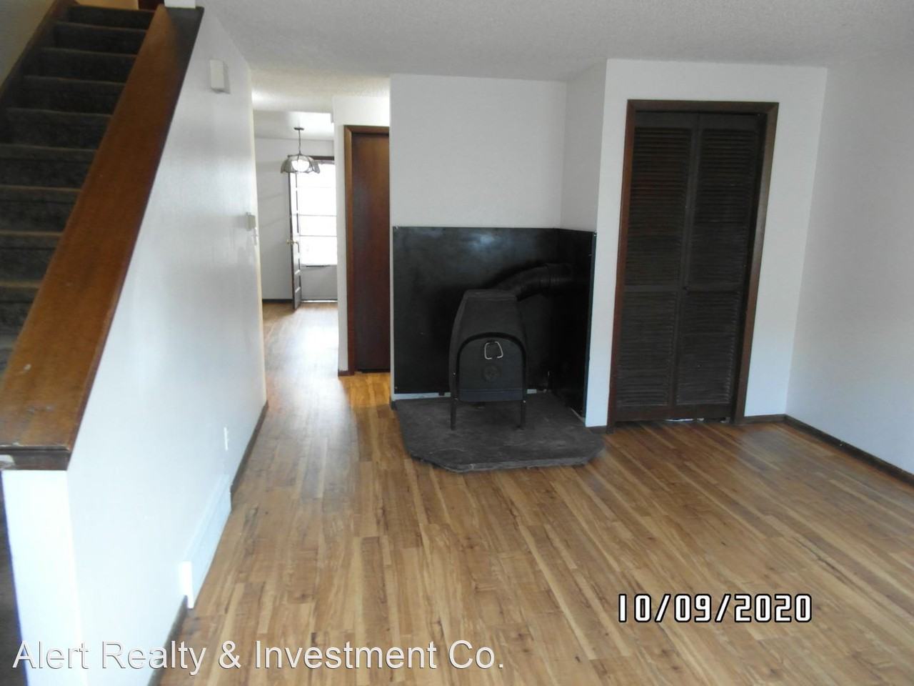 204 E St Clair - Photo 3 of 13