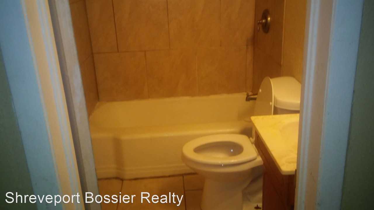 4125 Lamar Ave - Photo 3 of 7