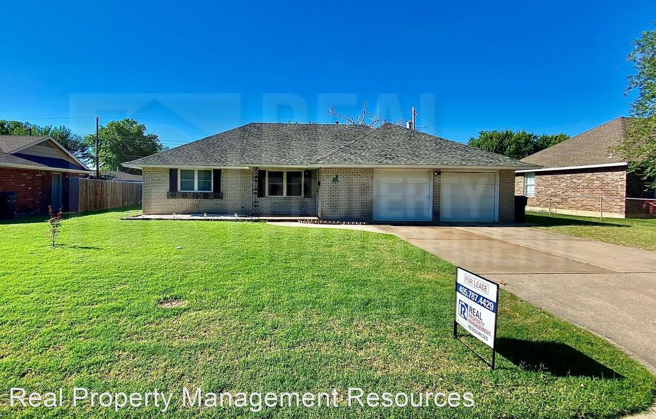 3024 Sw 66th St - Photo 3 of 21
