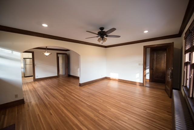 1131 Goodrich Ave - Photo 3 of 9
