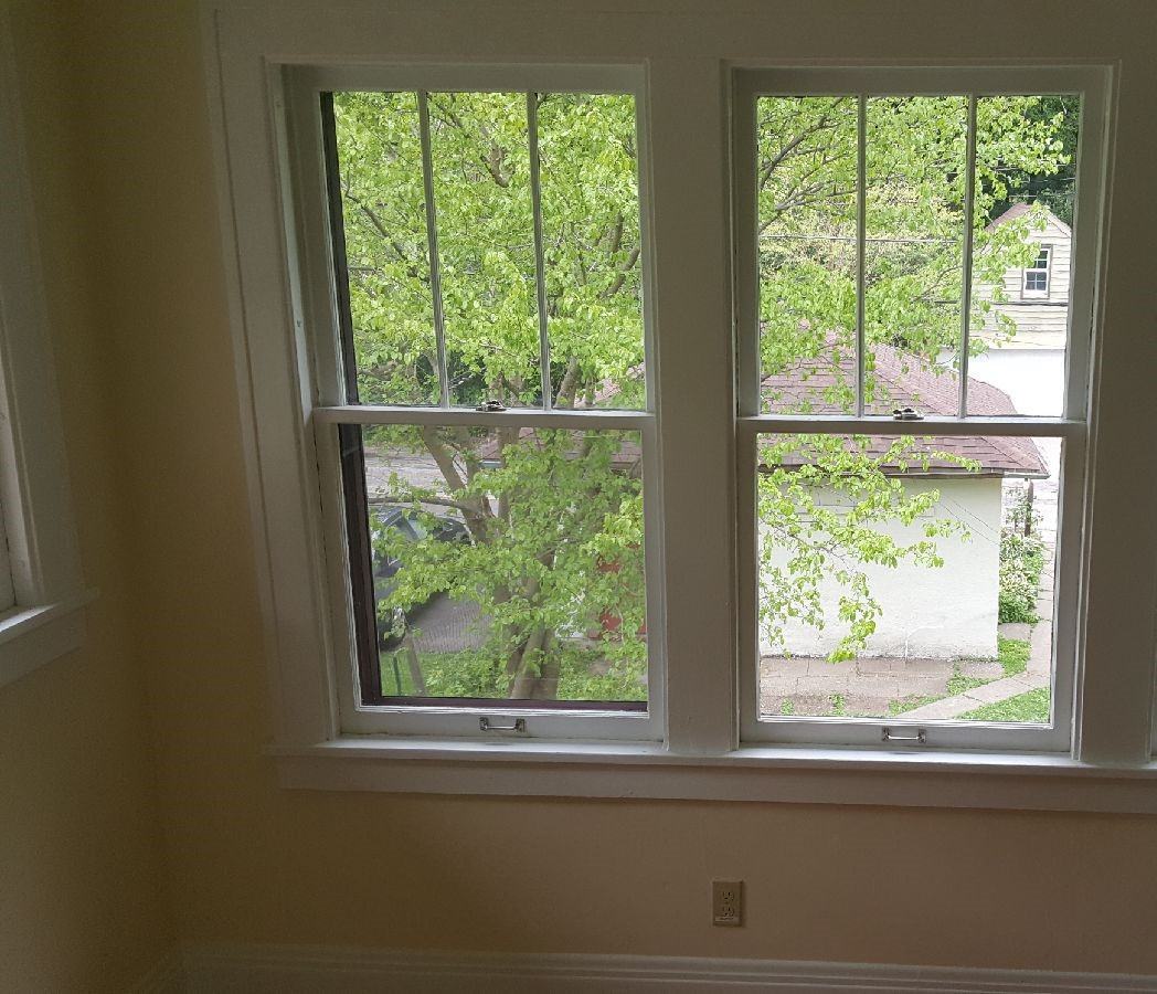 1131 Goodrich Ave - Photo 6 of 9