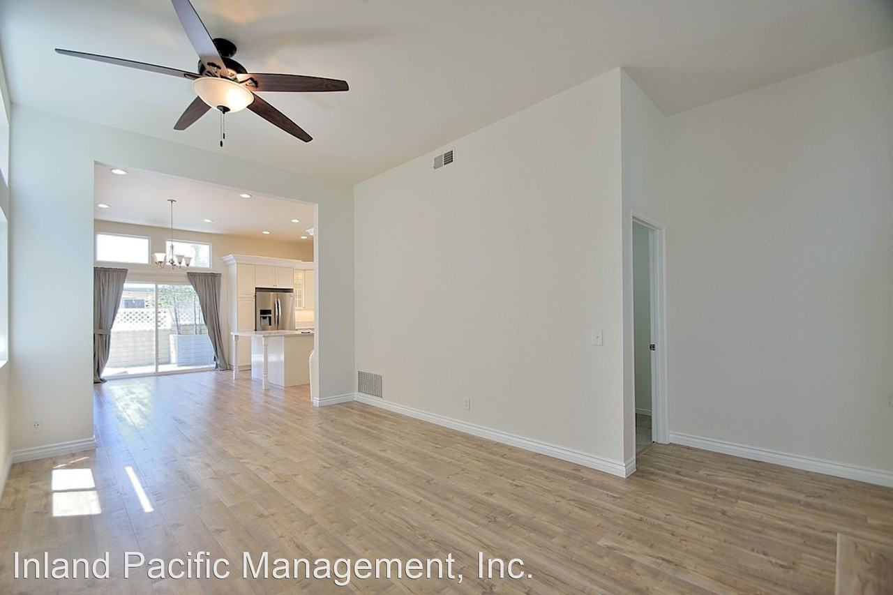 1731 Carver St - Photo 3 of 22