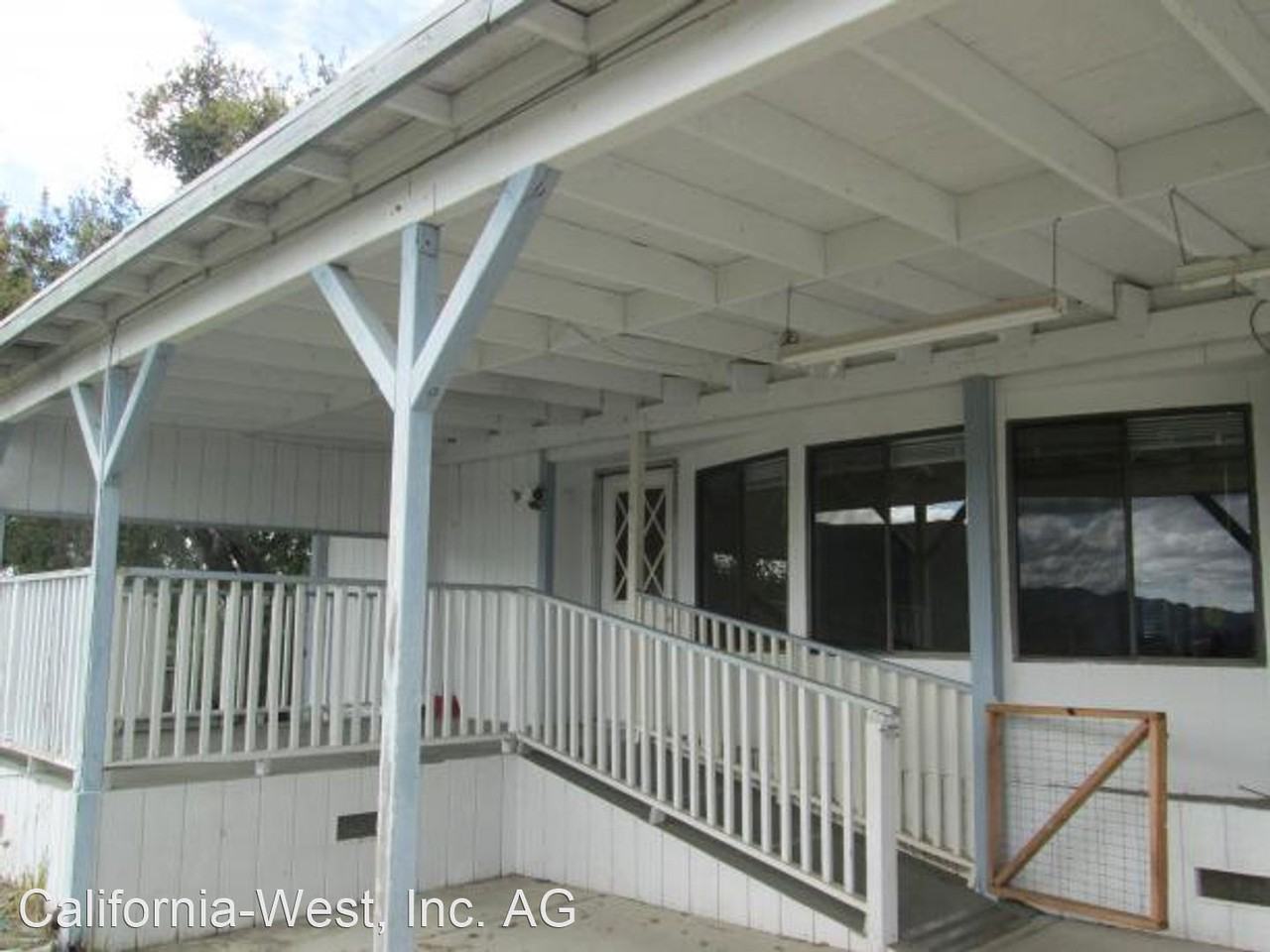 111 & 115 A Shelby Way - Photo 2 of 15