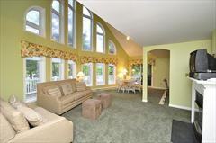 152 Ocean Pkwy - Photo 2 of 11