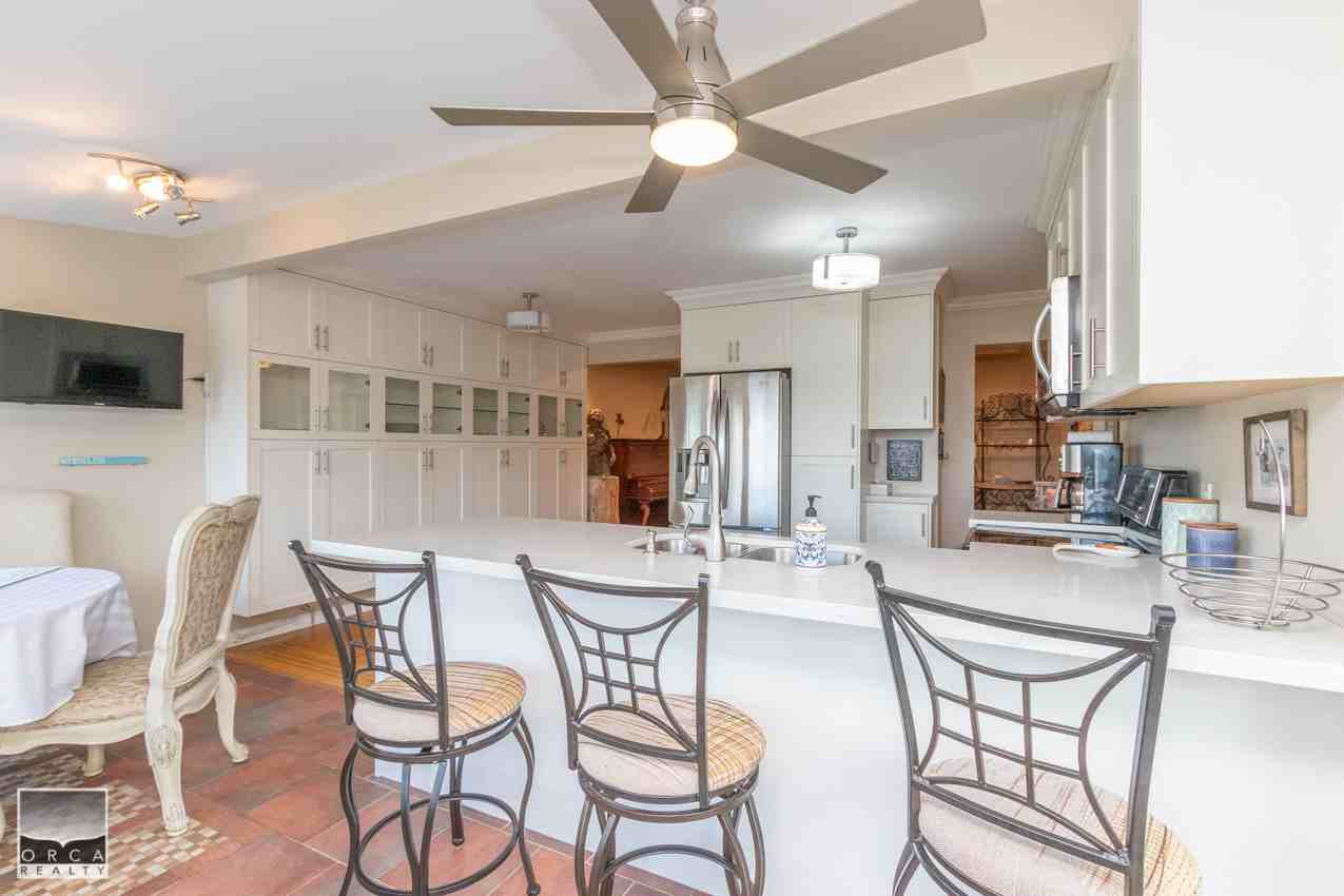 7255 Barnet Rd - Photo 3 of 20