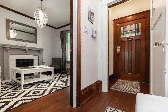 129 Sherwood Ave - Photo 2 of 14