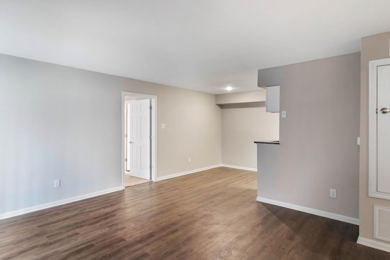 Sage Hollow Apartments - Photo 6 of 15