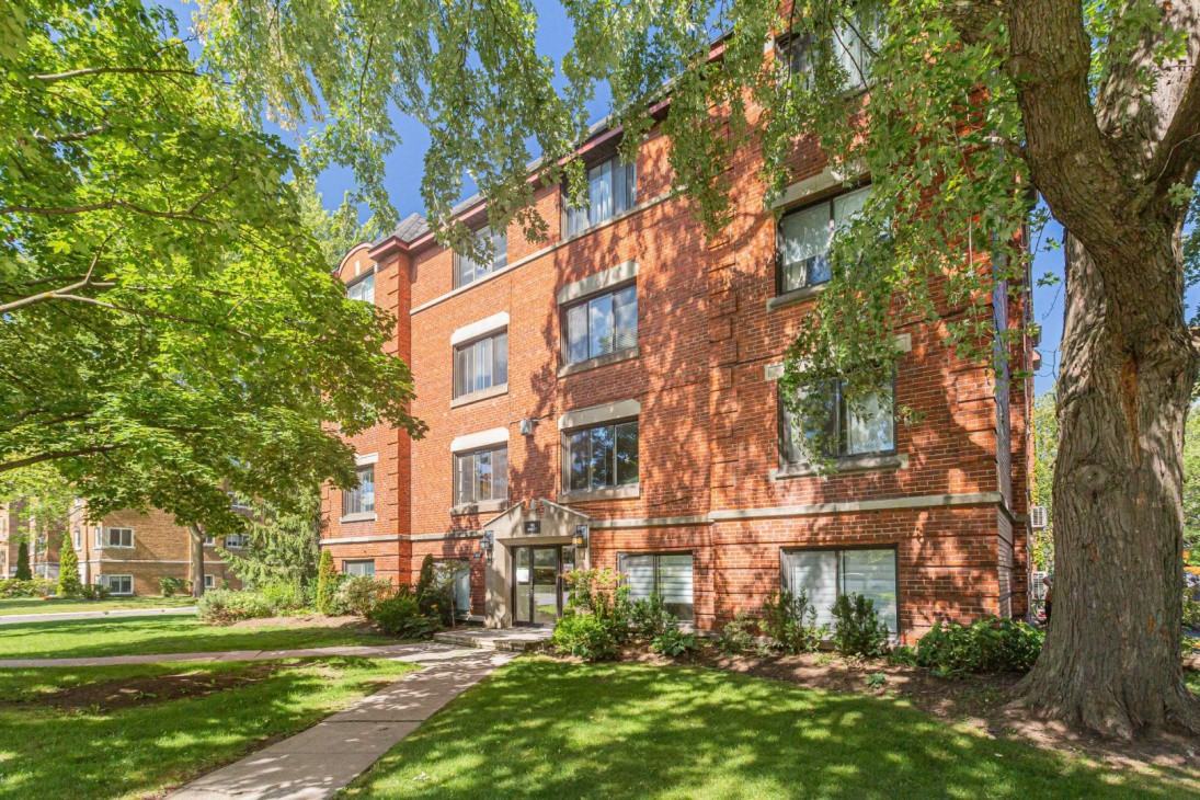 1250 Boulevard Laird, MontRoyal, QC H3P 2T2 2 Bedroom Apartment for