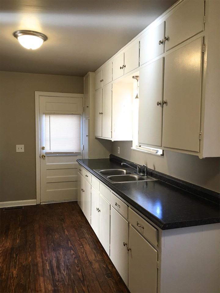 2724 Nw 46th St #1 - Photo 2 of 7