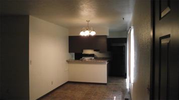 featured image of 465 Simpson Ave #2-1