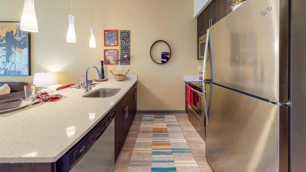 Trek - Photo 2 of 175