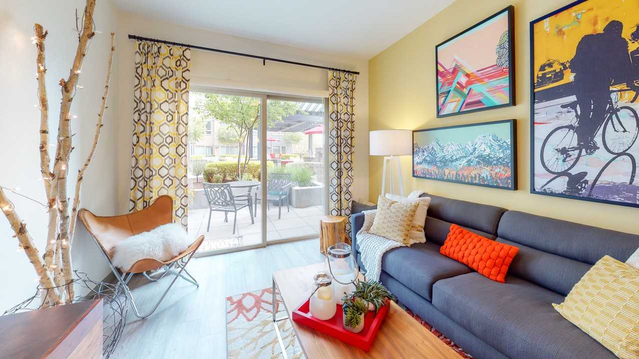 Trek - Photo 5 of 175