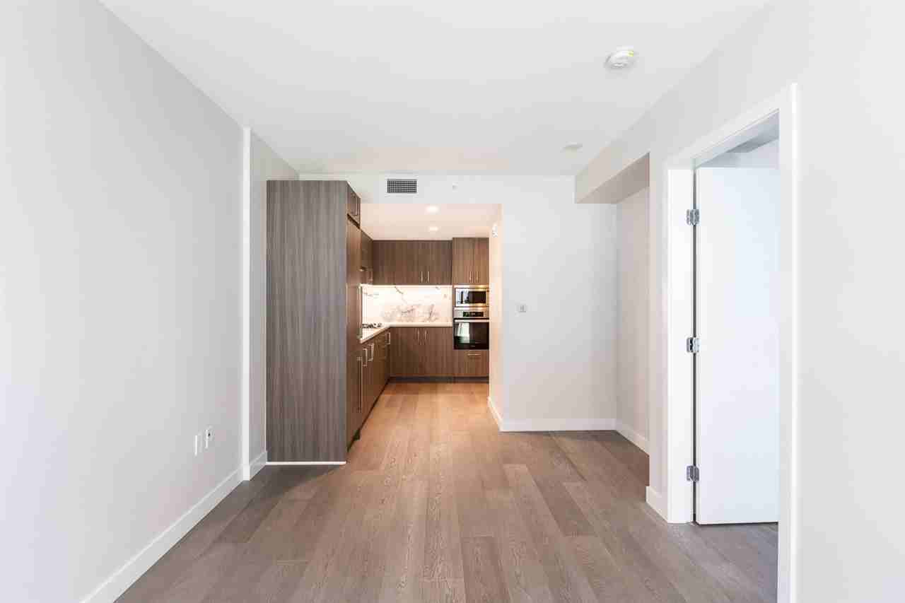 528 West King Edward Avenue #104 - Photo 3 of 20
